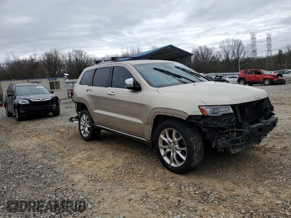 2014 Jeep Grand Cherokee Summit with VIN 1C4RJFJM8EC300013, listed as a Copart auction lot 48210285 with 152,090 mi miles and Clean title. Bid and sale history available at DreamBid. Image 4.