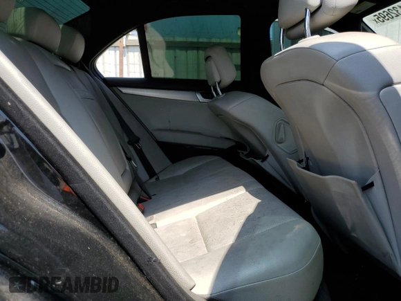 2014 Mercedes-Benz C 250 Sport with VIN WDDGF4HB1EG239197, listed as a Copart auction lot 60132695 with 88,813 mi miles and Clean title. Bid and sale history available at DreamBid. Image 10.