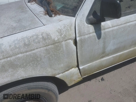 1998 Ford Ranger XL z VIN 1FTYR14U5WTA68510, wystawiony jako IAAI lot #42109152 z przebiegiem 150 397 mil mil oraz . Historia ofert i sprzedaży dostępna na DreamBid. Obrazek 6.