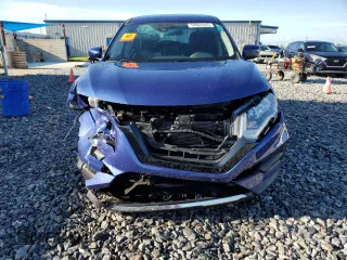2020 Nissan Rogue S z VIN 5N1AT2MT4LC812296, wystawiony jako Copart lot #56824445 z przebiegiem 88 003 mil mil oraz Szkoda całkowita • Salvage title. Historia ofert i sprzedaży dostępna na DreamBid. Obrazek 5.