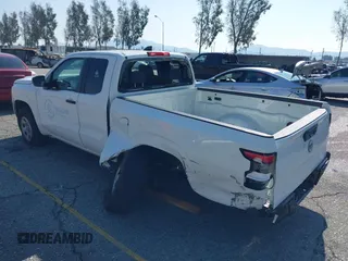 2024 Nissan Frontier S z VIN 1N6ED1CL9RN637505, wystawiony jako IAAI lot #41539688 z przebiegiem 15 924 mil mil oraz . Historia ofert i sprzedaży dostępna na DreamBid. Obrazek 3.
