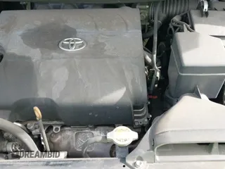 2016 Toyota Sienna SE with VIN 5TDXK3DC9GS720810, listed as a IAAI auction lot 41403167 with 121,801 mi miles and . Bid and sale history available at DreamBid. Image 18.