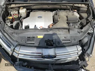 2017 Toyota Highlander Hybrid Limited with VIN 5TDDGRFH9HS023381, listed as a Copart auction lot 62996975 with 109,789 mi miles and Salvage title. Bid and sale history available at DreamBid. Image 14.