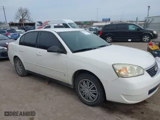 2007 Chevrolet Malibu LS w/2FL with VIN 1G1ZS58N77F185663, listed as a IAAI auction lot 41733120 with 193,487 mi miles. Bid and sale history available at carsss.com. Image 1.