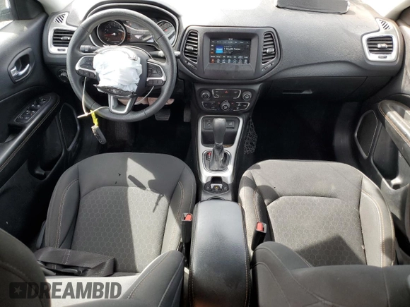 2018 Jeep Compass Sport z VIN 3C4NJCAB4JT488295, wystawiony jako Copart lot #49347145 z przebiegiem 132 343 mil mil oraz Szkoda całkowita • Salvage title. Historia ofert i sprzedaży dostępna na DreamBid. Obrazek 8.