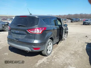 2016 Ford Escape SE with VIN 1FMCU0G73GUC76322, listed as a IAAI auction lot 41796746 with 61,821 mi miles. Bid and sale history available at carsss.com. Image 4.