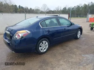 2010 Nissan Altima 2.5 S with VIN 1N4AL2AP8AC147546, listed as a IAAI auction lot 41892735 with 170,299 mi miles. Bid and sale history available at carsss.com. Image 4.