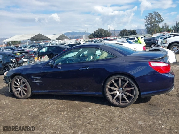 2013 Mercedes-Benz SL-Class SL 63 AMG with VIN WDDJK7EA9DF021219, listed as a IAAI auction lot 41430597 with 98,817 mi miles. Bid and sale history available at carsss.com. Image 15.