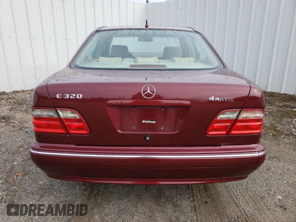2002 Mercedes-Benz E-Class with VIN WDBJF82J72X062639, listed as a Copart auction lot 43510205 with 147,587 mi miles and Clean Title. Bid and sale history available at carsss.com. Image 6.