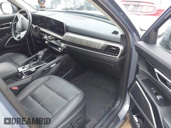 2023 Kia Telluride EX with VIN 5XYP34GC7PG356057, listed as a IAAI auction lot 41475968 with 37,832 mi miles and . Bid and sale history available at DreamBid. Image 5.