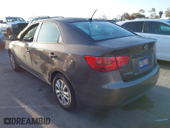 2013 Kia Forte EX with VIN KNAFU4A23D5665843, listed as a IAAI auction lot 41944758 with 1 mi miles. Bid and sale history available at carsss.com. Image 3.