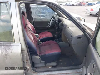 2001 Kia Sportage with VIN KNDJB723115706221, listed as a IAAI auction lot 41562713 with 99,378 mi miles. Bid and sale history available at carsss.com. Image 5.