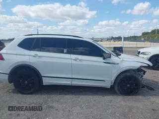 2022 Volkswagen Tiguan SE R-Line Black with VIN 3VVCB7AX5NM040222, listed as a IAAI auction lot 42073998 with 36,225 mi miles and . Bid and sale history available at DreamBid. Image 13.