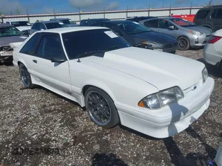 1989 Ford Mustang z VIN 1FABP41E1KF170203, wystawiony jako IAAI lot #42167685 z przebiegiem 91 032 mil mil oraz . Historia ofert i sprzedaży dostępna na DreamBid. Obrazek 1.