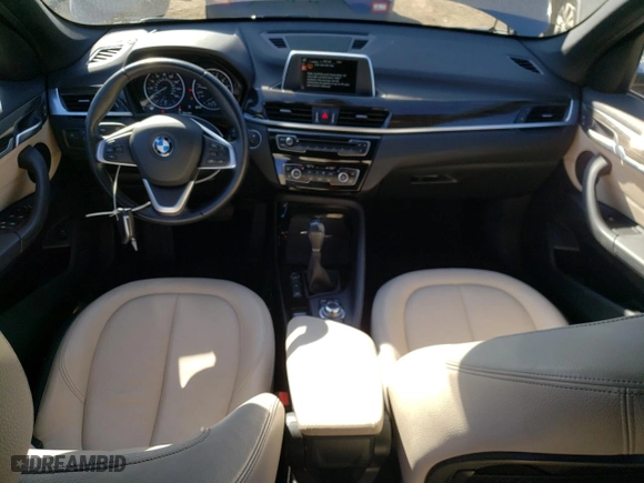 2016 BMW X1 xDrive28i with VIN WBXHT3C38GP889281, listed as a Copart auction lot 50952915 with 42,797 mi miles and Salvage Title. Bid and sale history available at carsss.com. Image 8.