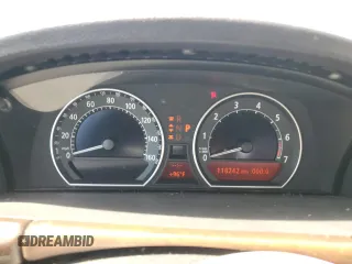 2007 BMW 7 Series 750i with VIN WBAHL83527DT09744, listed as a Copart auction lot 62309195 with 118,242 mi miles and Salvage title. Bid and sale history available at DreamBid. Image 9.
