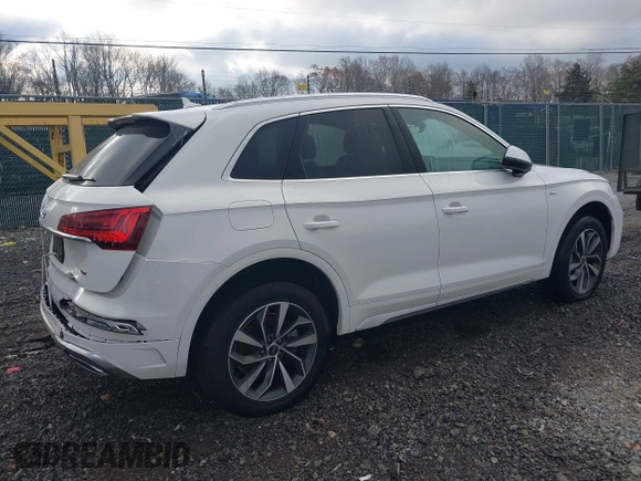 2024 Audi Q5 S line Premium z VIN WA1GAAFY4R2024229, wystawiony jako IAAI lot #40549244 z przebiegiem 7 641 mil mil oraz . Historia ofert i sprzedaży dostępna na DreamBid. Obrazek 4.