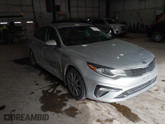 2019 Kia Optima LX with VIN 5XXGT4L39KG354118, listed as a IAAI auction lot 41621171 with 96,441 mi miles. Bid and sale history available at carsss.com. Image 1.