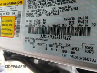 2013 Lincoln MKZ with VIN 3LN6L2JKXDR811822, listed as a IAAI auction lot 42009690 with 128,405 mi miles. Bid and sale history available at carsss.com. Image 9.