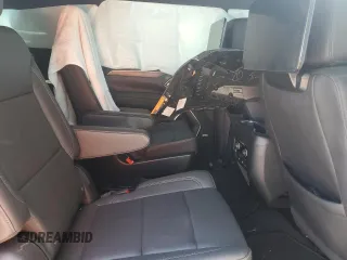 2024 Chevrolet Suburban Z71 z VIN 1GNSKDKD1RR161547, wystawiony jako Copart lot #41565545 z przebiegiem 12 607 mil mil oraz Szkoda całkowita • Salvage title. Historia ofert i sprzedaży dostępna na DreamBid. Obrazek 11.