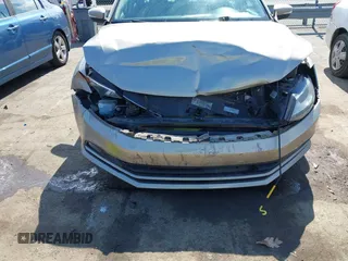 2015 Volkswagen Jetta Sedan 1.8T SE w/Connectivity with VIN 3VWD07AJ6FM229576, listed as a IAAI auction lot 41879446 with 89,792 mi miles. Bid and sale history available at carsss.com. Image 6.