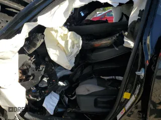 2019 Toyota C-HR XLE z VIN NMTKHMBX4KR078685, wystawiony jako Copart lot #49944845 z przebiegiem Nie podano mil oraz Nie do naprawy • Non repairable. Historia ofert i sprzedaży dostępna na DreamBid. Obrazek 7.