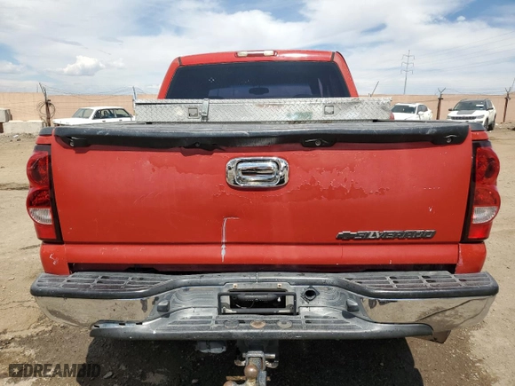 2004 Chevrolet Silverado 1500 Crew Cab LS with VIN 2GCEC13T041408209, listed as a Copart auction lot 70996884 with 0 mi miles and Salvage Title. Bid and sale history available at carsss.com. Image 6.