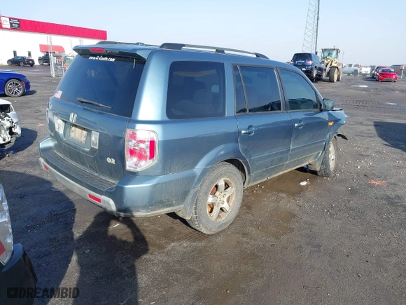 2008 Honda Pilot SE with VIN 5FNYF28308B019298, listed as a IAAI auction lot 41352461 with 283,806 mi miles. Bid and sale history available at carsss.com. Image 4.