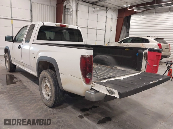 2004 Chevrolet Colorado LS Z71 with VIN 1GCDT196048194302, listed as a IAAI auction lot 41407229 with 424,834 mi miles. Bid and sale history available at carsss.com. Image 3.