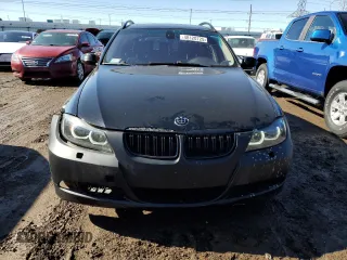 2008 BMW 3 Series 328xi with VIN WBAVT73598FZ37562, listed as a Copart auction lot 48120725 with 137,938 mi miles and Salvage title. Bid and sale history available at DreamBid. Image 5.