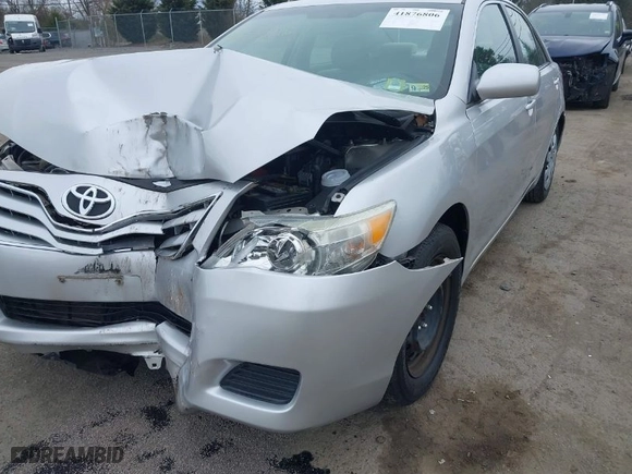 2010 Toyota Camry with VIN 4T1BF3EK5AU055780, listed as a IAAI auction lot 41876806 with 41,454 mi miles. Bid and sale history available at carsss.com. Image 6.