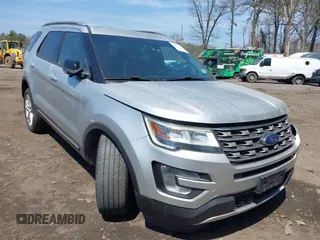 2016 Ford Explorer XLT z VIN 1FM5K8D81GGC52951, wystawiony jako IAAI lot #42052143 z przebiegiem 78 739 mil mil oraz . Historia ofert i sprzedaży dostępna na DreamBid. Obrazek 1.
