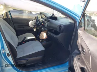 2016 Toyota Prius One with VIN JTDKDTB33G1117310, listed as a IAAI auction lot 41521947 with Not Provided miles. Bid and sale history available at carsss.com. Image 5.