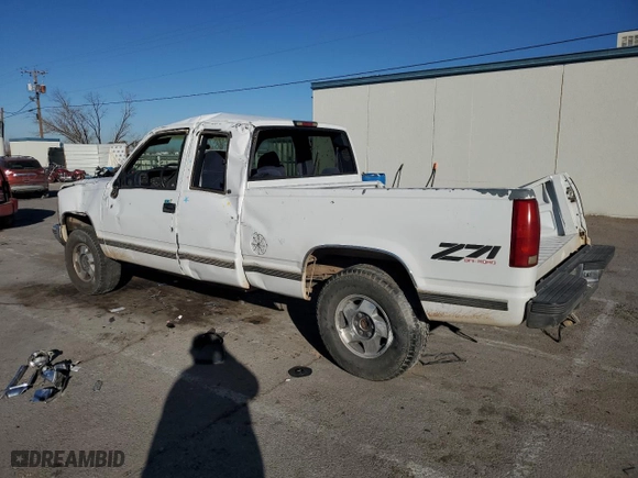 1998 Chevrolet C/K 1500 with VIN 2GCEK19R1W1205296, listed as a Copart auction lot 42456745 with 250,092 mi miles and Salvage Title. Bid and sale history available at carsss.com. Image 2.