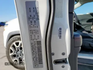 2020 Jeep Compass Trailhawk with VIN 3C4NJDDB7LT118561, listed as a Copart auction lot 46740025 with 61,286 mi miles and Salvage Title. Bid and sale history available at carsss.com. Image 14.