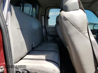 2003 Ford F-150 XL с VIN 1FTRX18L93NB17123, выставлен на аукционе Copart как лот 63311385 с пробегом 216 401 миль миль и Списание • Salvage title. История ставок и продаж доступна на DreamBid. Изображение 10.