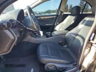 2007 Mercedes-Benz C 230 Sport с VIN WDBRF52H87A943973, выставлен на аукционе Copart как лот 63071965 с пробегом 158 823 миль миль и Списание • Salvage title. История ставок и продаж доступна на DreamBid. Изображение 7.