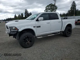 2018 Ram 1500 Sport z VIN 1C6RR7MT1JS240830, wystawiony jako Copart lot #55592845 z przebiegiem 55 272 mil mil oraz Szkoda całkowita • Salvage title. Historia ofert i sprzedaży dostępna na DreamBid. Obrazek 1.