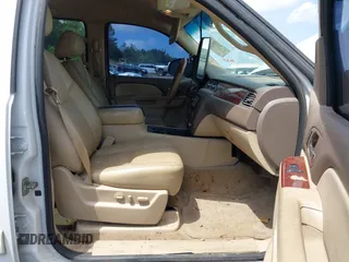 2012 Chevrolet Tahoe LT z VIN 1GNSCBE00CR176056, wystawiony jako IAAI lot #42091159 z przebiegiem 216 650 mil mil oraz . Historia ofert i sprzedaży dostępna na DreamBid. Obrazek 5.