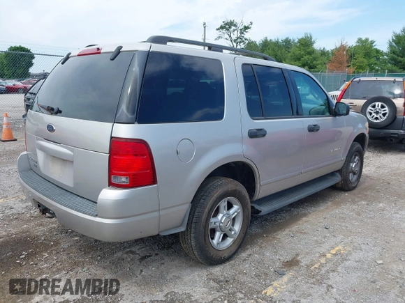 2004 Ford Explorer XLT z VIN 1FMZU73K34UA37992, wystawiony jako IAAI lot #42346103 z przebiegiem 192 043 mil mil oraz . Historia ofert i sprzedaży dostępna na DreamBid. Obrazek 4.