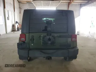 2007 Jeep Wrangler Unlimited Sahara z VIN 1J4GA59167L107870, wystawiony jako Copart lot #58346115 z przebiegiem 180 107 mil mil oraz Czysty tytuł • Clean title. Historia ofert i sprzedaży dostępna na DreamBid. Obrazek 6.