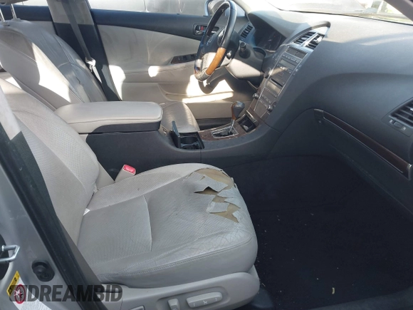 2011 Lexus ES with VIN JTHBK1EG3B2445238, listed as a IAAI auction lot 41823513 with 254,943 mi miles. Bid and sale history available at carsss.com. Image 5.
