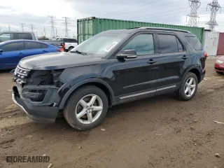 2017 Ford Explorer XLT with VIN 1FM5K8D85HGD00873, listed as a Copart auction lot 49946465 with 101,158 mi miles and Salvage Title. Bid and sale history available at carsss.com. Image 1.