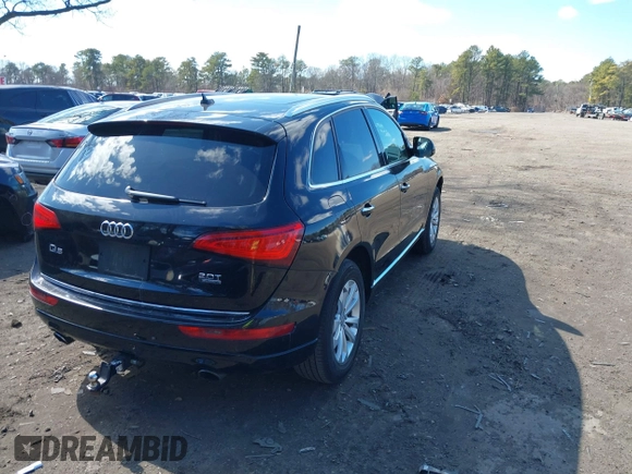 2015 Audi Q5 Premium Plus with VIN WA1LFAFP2FA092635, listed as a IAAI auction lot 41732845 with 104,585 mi miles. Bid and sale history available at carsss.com. Image 4.