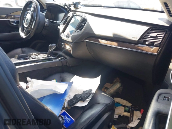2019 Volvo XC90 Momentum with VIN YV4A22PK4K1471807, listed as a IAAI auction lot 42709871 with 68,196 mi miles and . Bid and sale history available at DreamBid. Image 5.