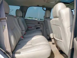 2004 Chevrolet Tahoe LS z VIN 1GNEC13Z74R212156, wystawiony jako Copart lot #54797605 z przebiegiem 201 902 mil mil oraz Szkoda całkowita • Salvage title. Historia ofert i sprzedaży dostępna na DreamBid. Obrazek 11.