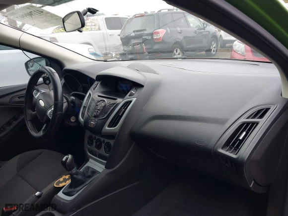 2012 Ford Focus SE with VIN 1FAHP3K26CL125074, listed as a IAAI auction lot 41790997 with 156,993 mi miles. Bid and sale history available at carsss.com. Image 5.
