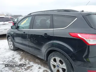2014 Ford Escape SE with VIN 1FMCU0G96EUC62476, listed as a IAAI auction lot 41352751 with 122,369 mi miles. Bid and sale history available at carsss.com. Image 14.