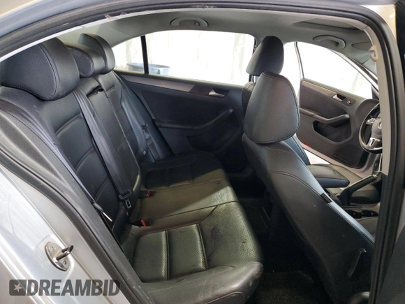 2014 Volkswagen Jetta TDI w/Premium with VIN 3VW3L7AJ3EM310892, listed as a Copart auction lot 61235765 with 242,970 mi miles and Salvage title. Bid and sale history available at DreamBid. Image 10.