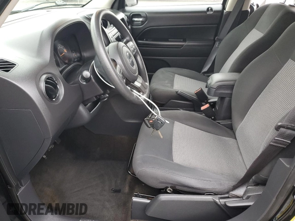 2015 Jeep Patriot Sport z VIN 1C4NJPBA6FD139228, wystawiony jako Copart lot #58548755 z przebiegiem 99 078 mil mil oraz Czysty tytuł • Clean title. Historia ofert i sprzedaży dostępna na DreamBid. Obrazek 7.